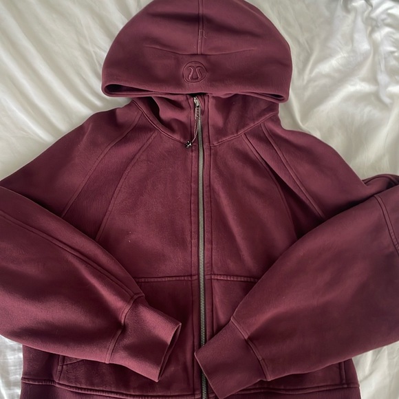 LULULEMON SCUBA - Picture 1 of 2